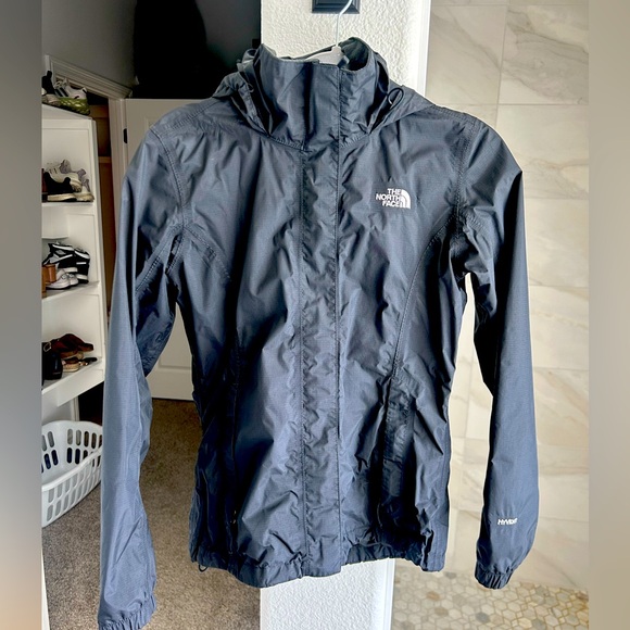 Black North Face Rain Jacket Size Small - Picture 1 of 3